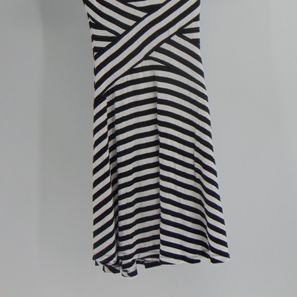 STRIPE DRESS - Picture 2 of 2